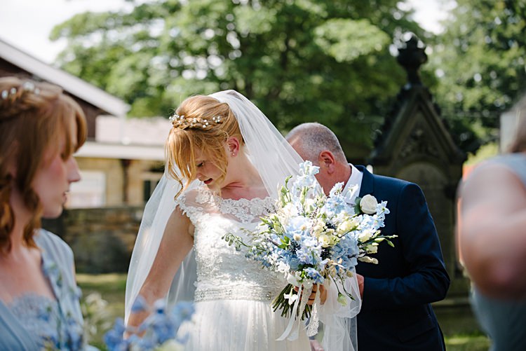 Pretty Pale Blue Summer Wedding http://www.georginabrewster.com/