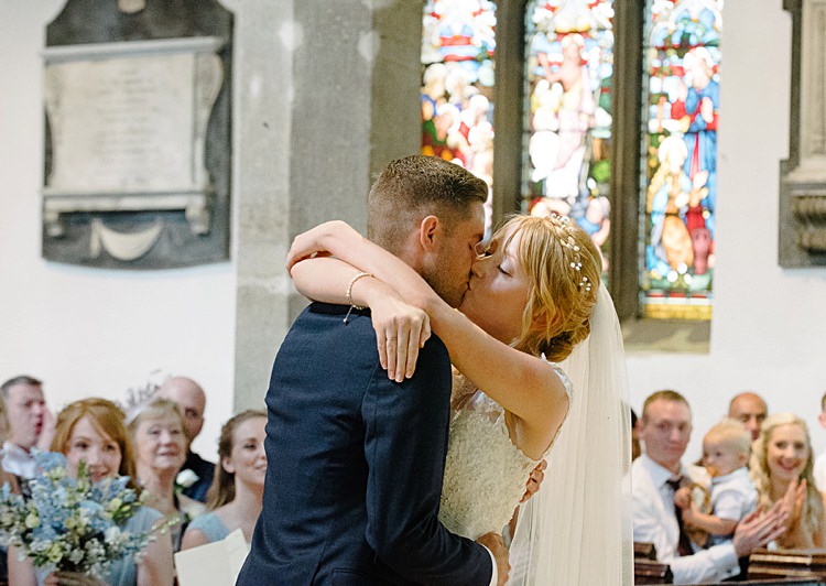 Pretty Pale Blue Summer Wedding http://www.georginabrewster.com/