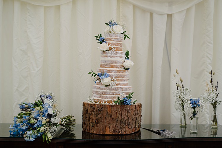 Pretty Pale Blue Summer Wedding http://www.georginabrewster.com/