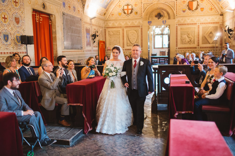 Beautiful Tuscan Villa Destination Wedding http://www.francessales.co.uk/