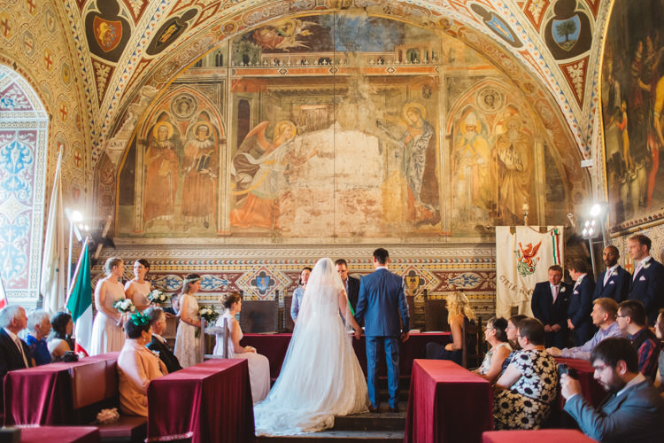Beautiful Tuscan Villa Destination Wedding http://www.francessales.co.uk/