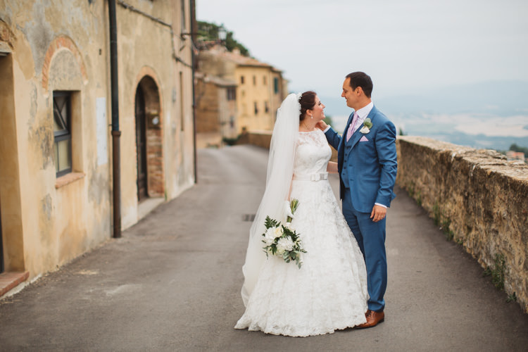 Beautiful Tuscan Villa Destination Wedding http://www.francessales.co.uk/