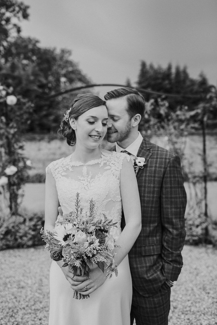 Stylish Hand Made Rainy Summer Barn Wedding http://www.kategrayphotography.com/