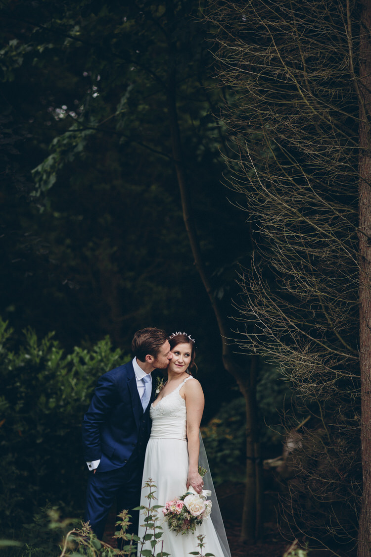 Blush Navy DIY Tipi Wedding Home http://www.kategrayphotography.com/