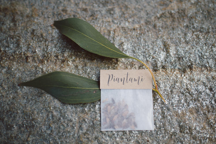 Place Card Cardboard Calligraphy Eucalyptus Leaves Botanical Copper Greenery Lake Como Wedding http://margheritacalatiphotography.com/