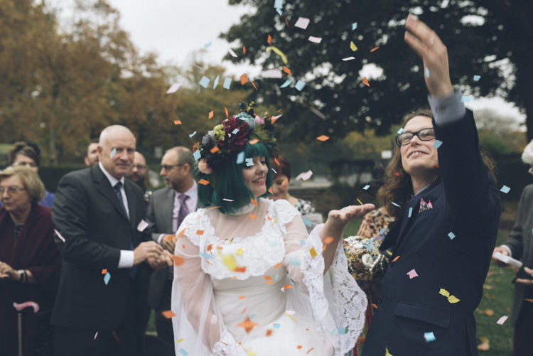 Confetti Throw Alternative Creative Budget Wedding http://www.petecranston.com/