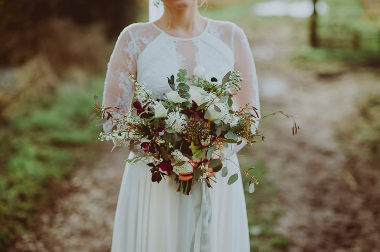 Bouquet Flowers Bride Bridal Greenery Foliage Burgundy White Ribbon Modern Minimal Botanical Winter Wedding http://bigbouquet.co.uk/