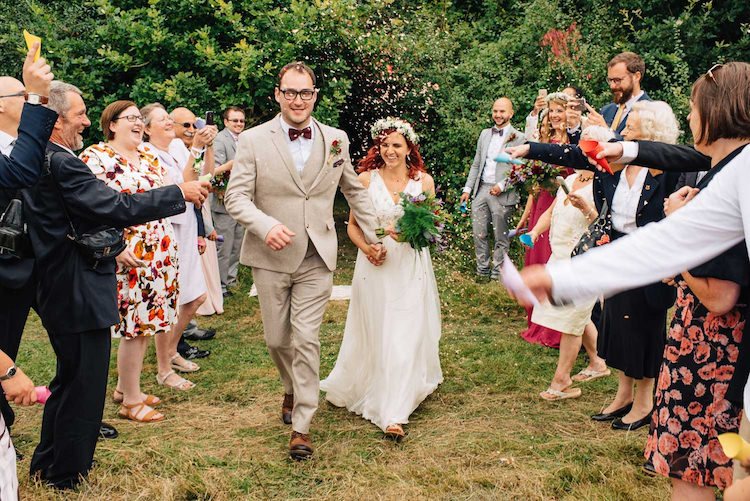 Confetti Throw Bride Groom Petal Informal Camp Woodland Wedding https://stevenanthonyphotography.co.uk/