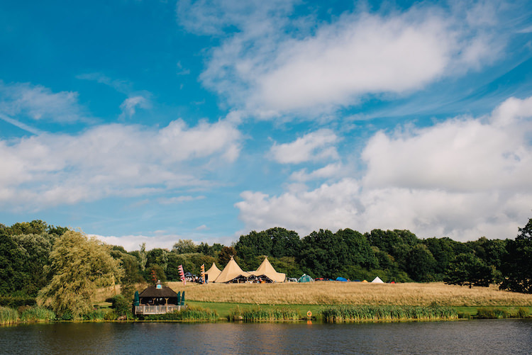Yew Tree Lakes Informal Camp Woodland Wedding https://stevenanthonyphotography.co.uk/