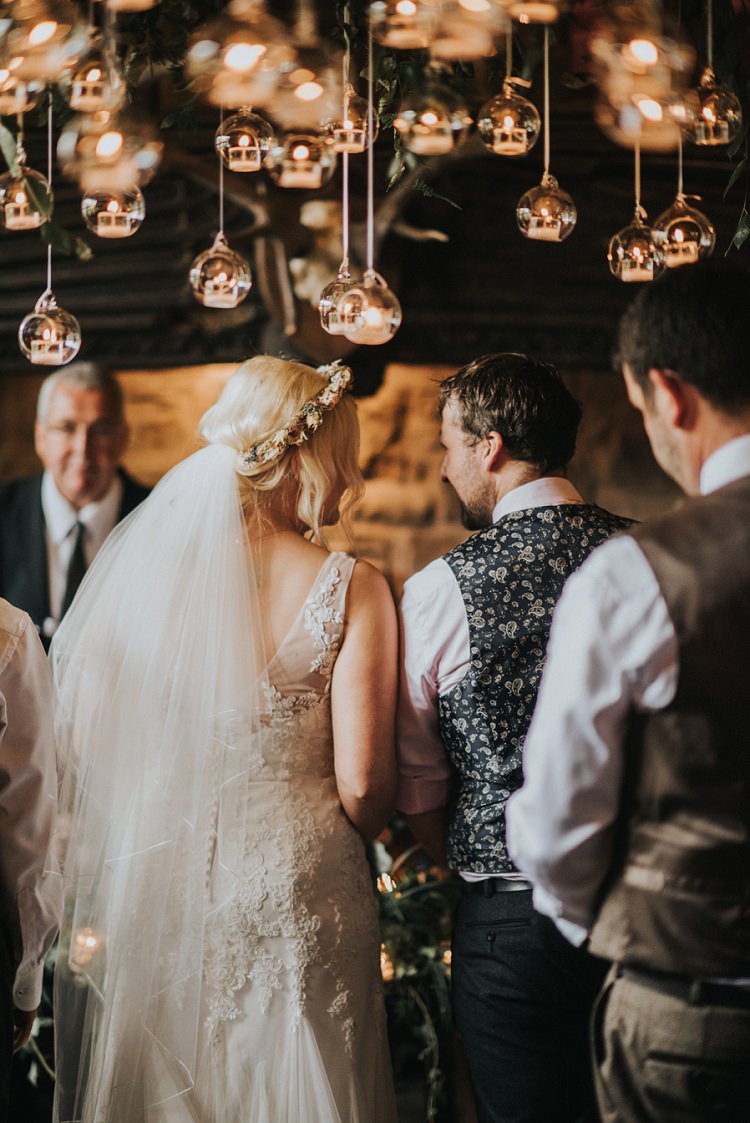 Enchanting Woodland Boho Wedding http://www.kerrydiamondphotography.com/