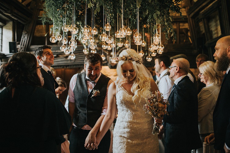 Enchanting Woodland Boho Wedding http://www.kerrydiamondphotography.com/