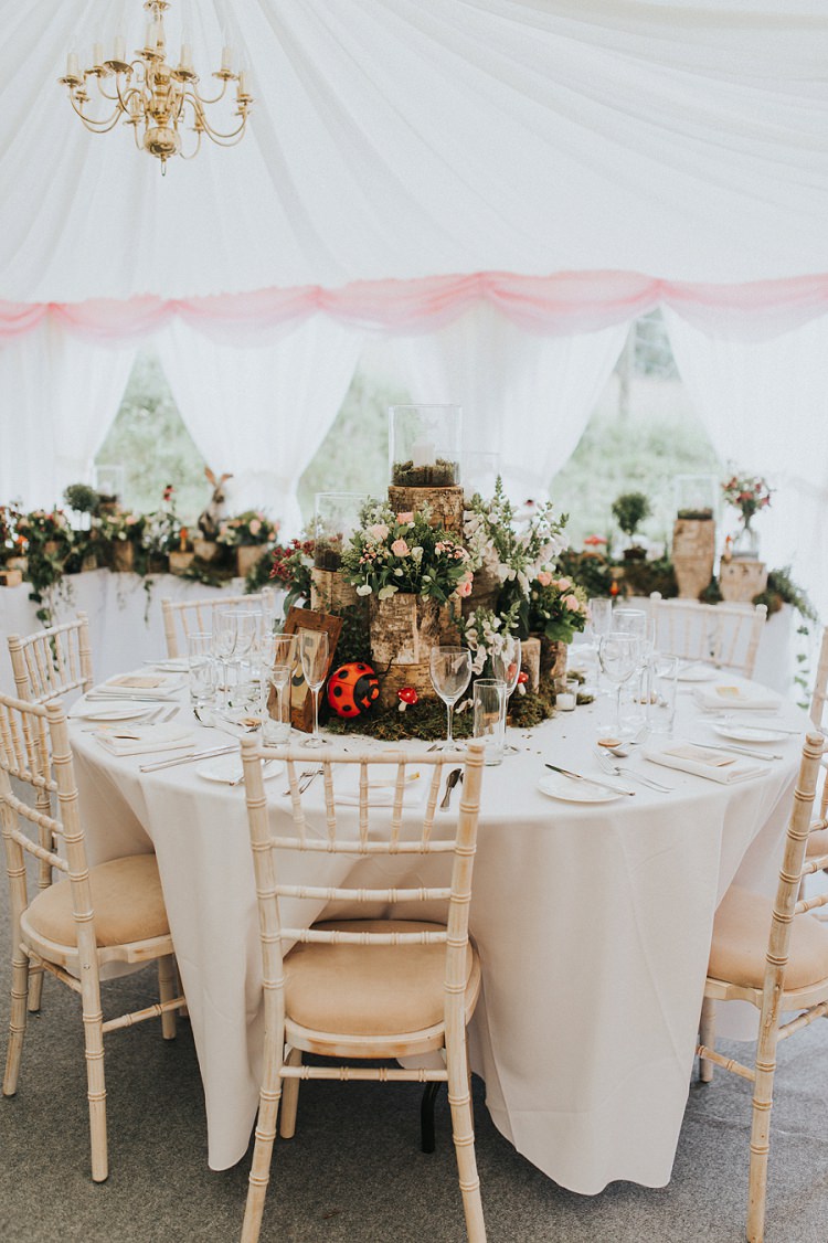Logs Flowers Animals Hare Roses Foliage Greenery Decor Toadstools Enchanting Woodland Boho Wedding http://www.kerrydiamondphotography.com/