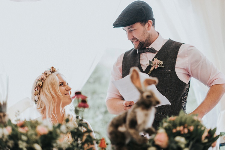 Enchanting Woodland Boho Wedding http://www.kerrydiamondphotography.com/