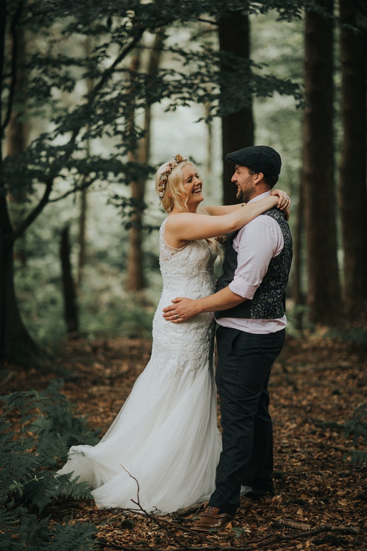 Enchanting Woodland Boho Wedding http://www.kerrydiamondphotography.com/