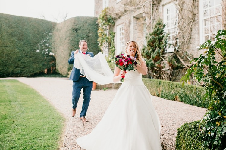 Fun Colourful Modern Music Wedding http://hollycollingsphotography.com/
