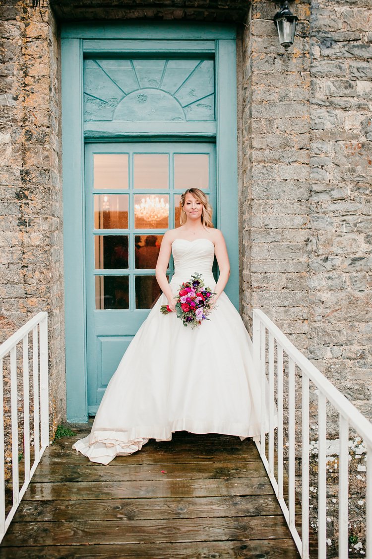 Fun Colourful Modern Music Wedding http://hollycollingsphotography.com/