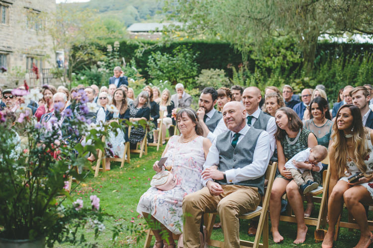 Delightfully Natural Pretty Garden Wedding http://www.elliegracephotography.co.uk/
