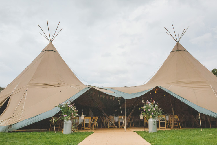 Tipi Delightfully Natural Pretty Garden Wedding http://www.elliegracephotography.co.uk/