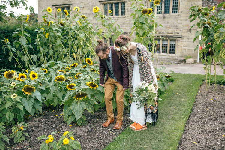 Delightfully Natural Pretty Garden Wedding http://www.elliegracephotography.co.uk/