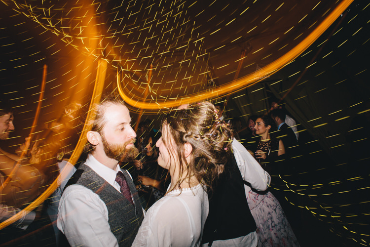 Delightfully Natural Pretty Garden Wedding http://www.elliegracephotography.co.uk/