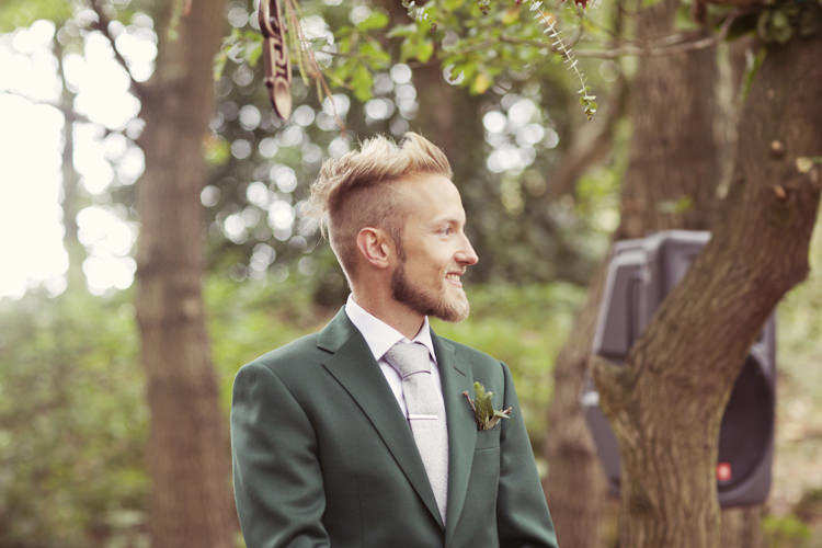 Whimsical Woodland Autumn Wedding http://www.rebeccaweddingphotography.co.uk/