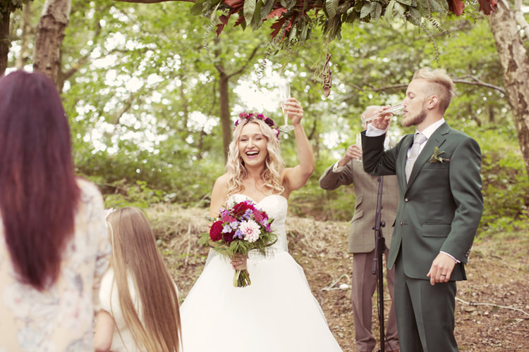 Whimsical Woodland Autumn Wedding http://www.rebeccaweddingphotography.co.uk/