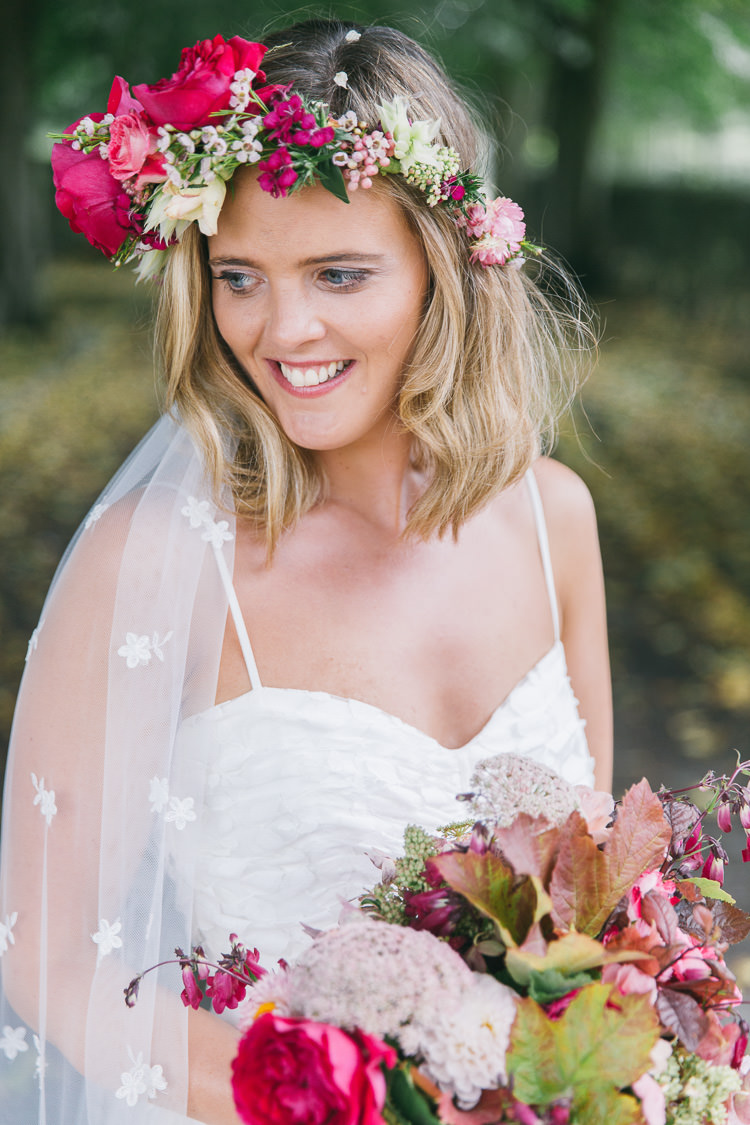 Bride Bridal Veil Flower Crown Short Hair Creative Cool Bohemian Harbourside Wedding http://carohutchings.com/