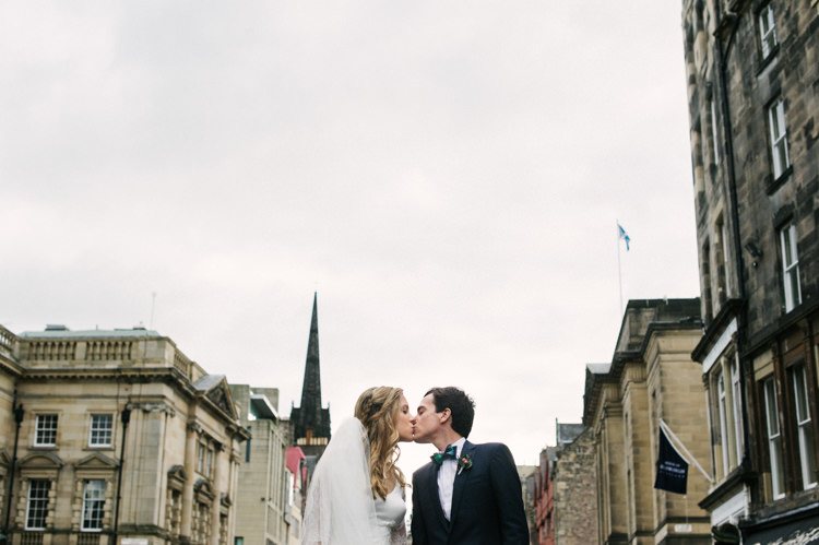 Opulent Metallics City Library Wedding http://www.croandkowlove.com/