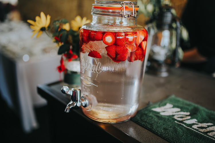 Drinks Dispenser Kilner Bar DIY Farm Weekend Long Wedding http://www.nestalloyd.co.uk/
