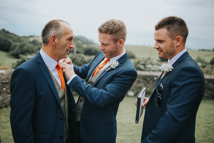 DIY Farm Weekend Long Wedding http://www.nestalloyd.co.uk/