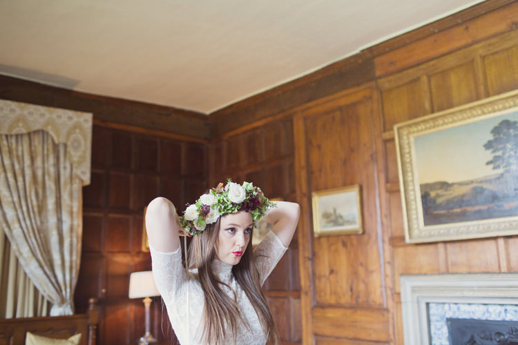 Antler Feather Stunning Countryside Wedding http://www.cottoncandyweddings.co.uk/
