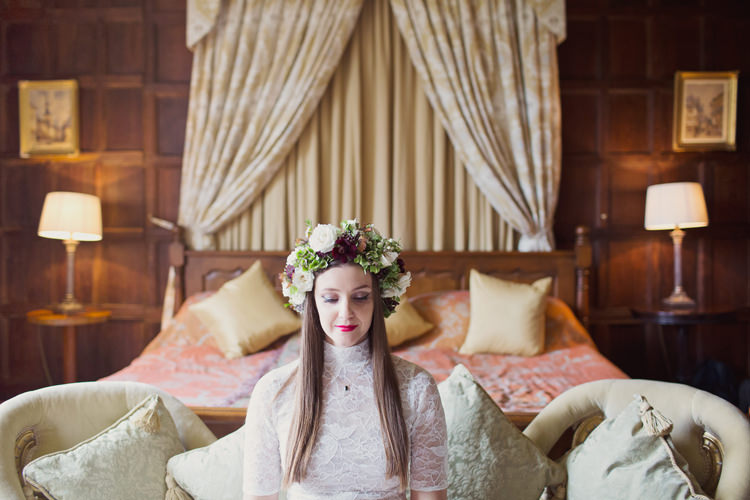 Red Burgundy Blush Crown Flowers Bride Bridal Foliage Rose Antler Feather Stunning Countryside Wedding http://www.cottoncandyweddings.co.uk/