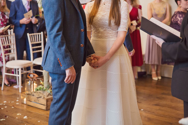 Antler Feather Stunning Countryside Wedding http://www.cottoncandyweddings.co.uk/