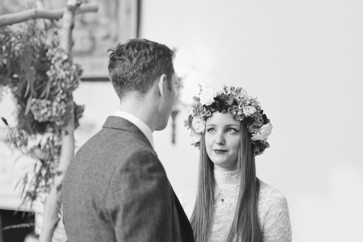 Antler Feather Stunning Countryside Wedding http://www.cottoncandyweddings.co.uk/