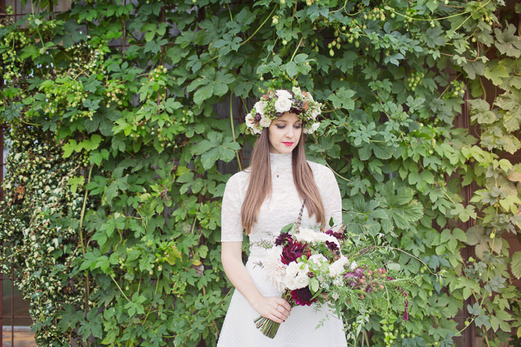 Red Burgundy Dahlia Blush Bouquet Flowers Bride Bridal Foliage Rose Crown Antler Feather Stunning Countryside Wedding http://www.cottoncandyweddings.co.uk/