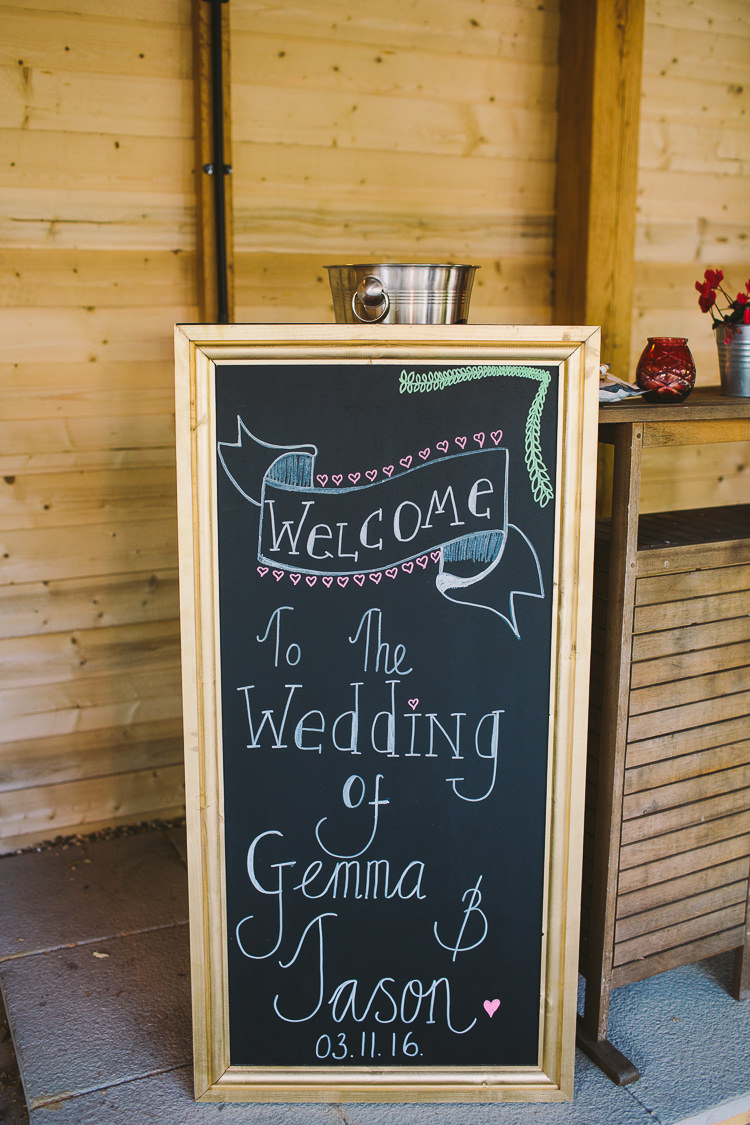 Black Chalk Board Welcome Sign Fun-Loving Low Key Pub Wedding https://www.oliviajudah.co.uk/
