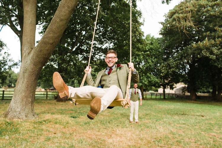 Burgundy Gold Rustic Glam Barn Wedding http://www.terripashleyphotography.co.uk/
