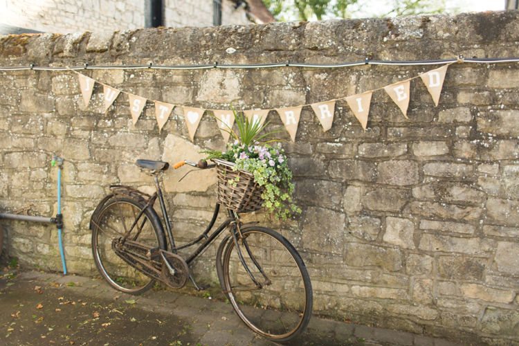 Bunting Hessian Just Married Bike Bicycle Flower Basket Vintage Burgundy Gold Rustic Glam Barn Wedding http://www.terripashleyphotography.co.uk/