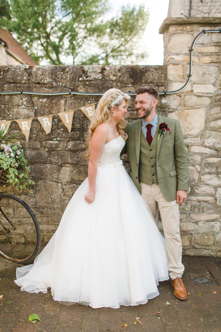 Burgundy Gold Rustic Glam Barn Wedding http://www.terripashleyphotography.co.uk/