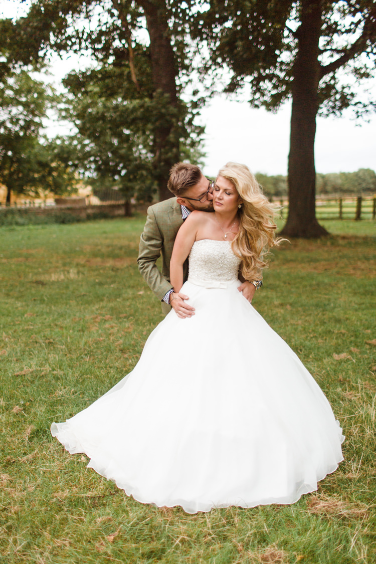 Burgundy Gold Rustic Glam Barn Wedding http://www.terripashleyphotography.co.uk/