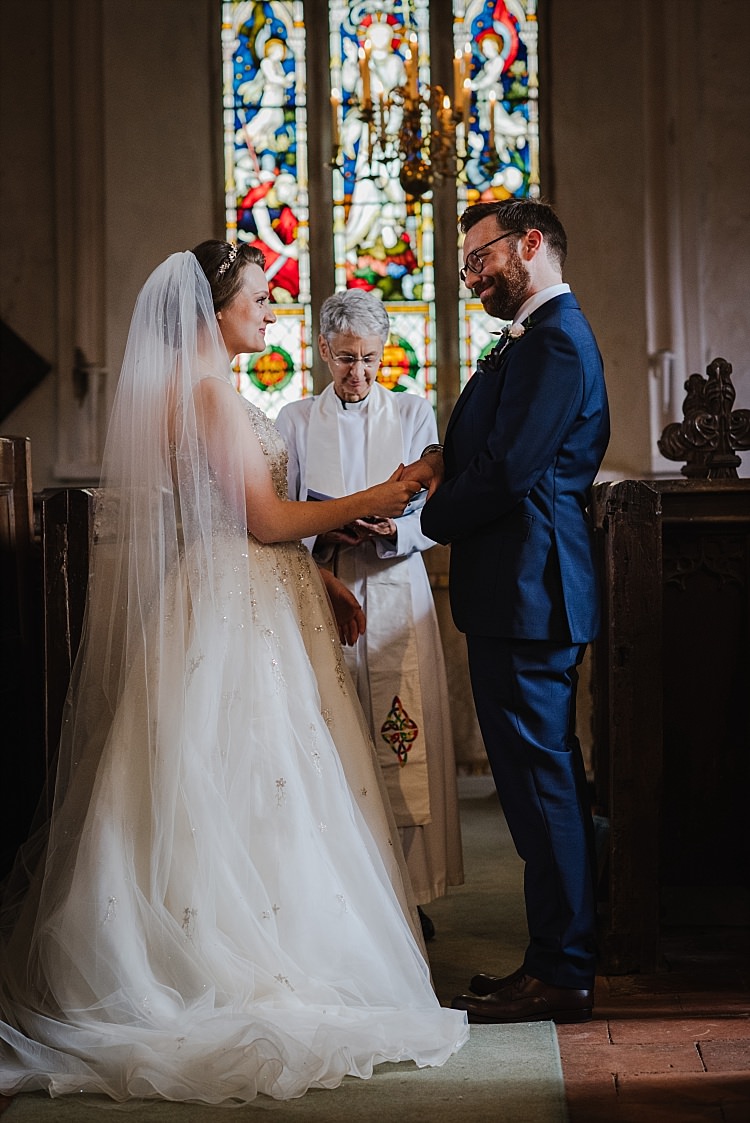 Sparkle Old Hollywood Glamour Wedding https://www.jonnybarratt.com/