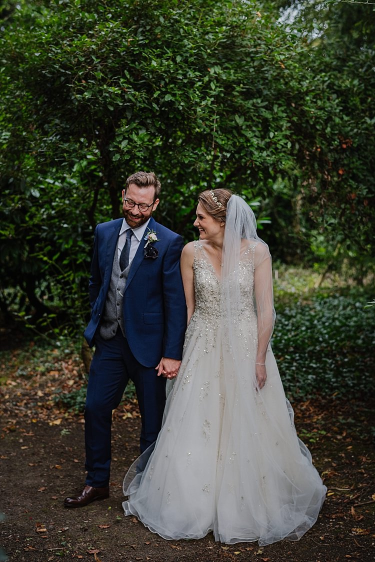 Sparkle Old Hollywood Glamour Wedding https://www.jonnybarratt.com/