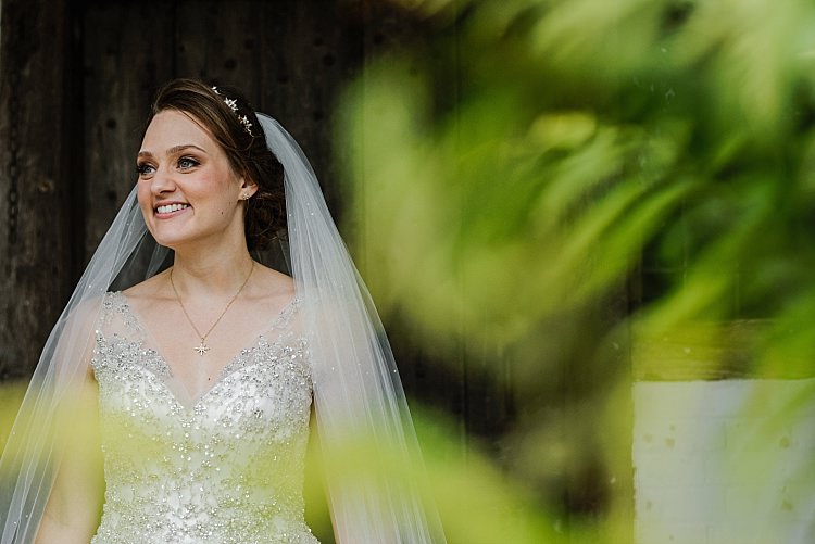 Sparkle Old Hollywood Glamour Wedding https://www.jonnybarratt.com/