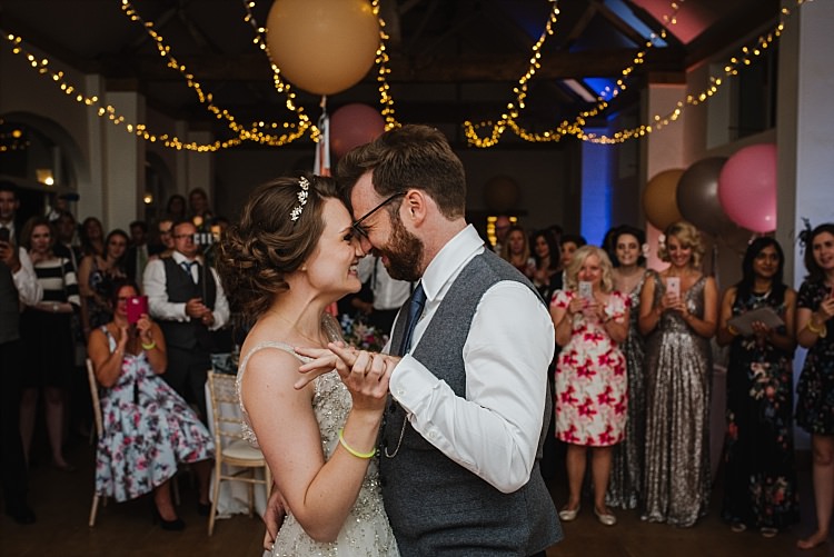 Sparkle Old Hollywood Glamour Wedding https://www.jonnybarratt.com/