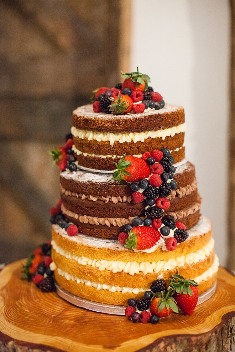 Naked Cake Sponge Layer Victoria Berries Fruit Fun Spring Floral Creative Wedding https://www.binkynixon.com/