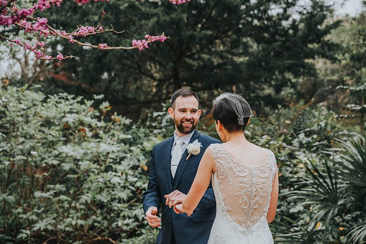 Modern Spring Botanic Garden Wedding Texas http://velvetsagephotography.com/
