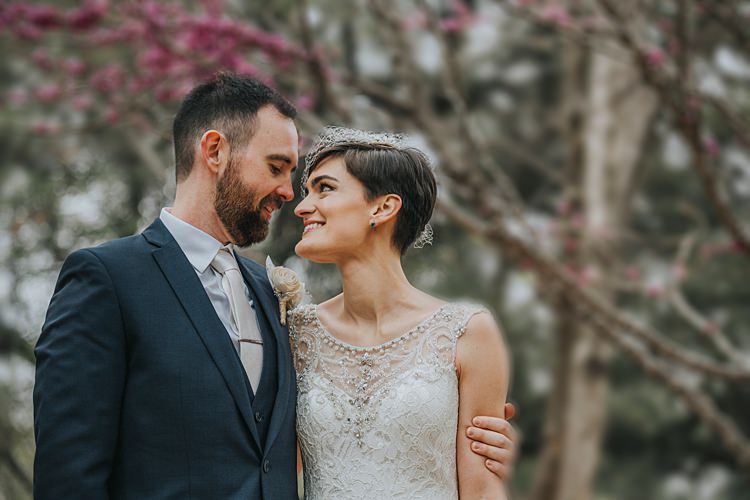 Modern Spring Botanic Garden Wedding Texas http://velvetsagephotography.com/