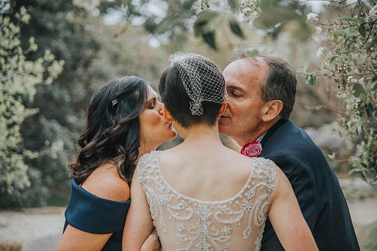 Modern Spring Botanic Garden Wedding Texas http://velvetsagephotography.com/