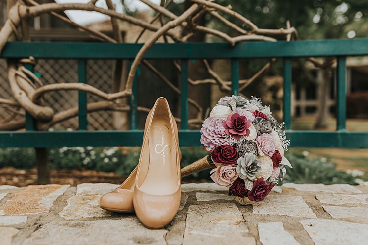 Modern Spring Botanic Garden Wedding Texas http://velvetsagephotography.com/