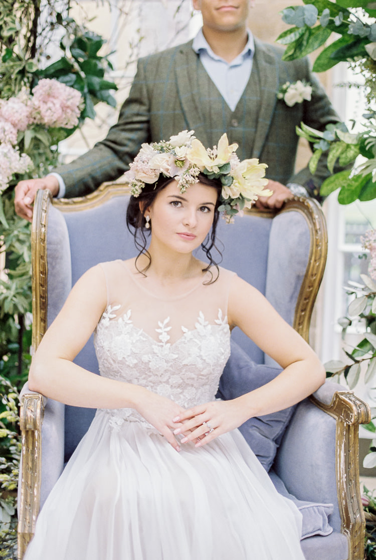 Ethereal Soft Fine Art Wedding Ideas http://lizbakerphotography.co.uk/